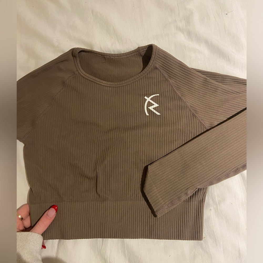 gym shark athletic long sleeve